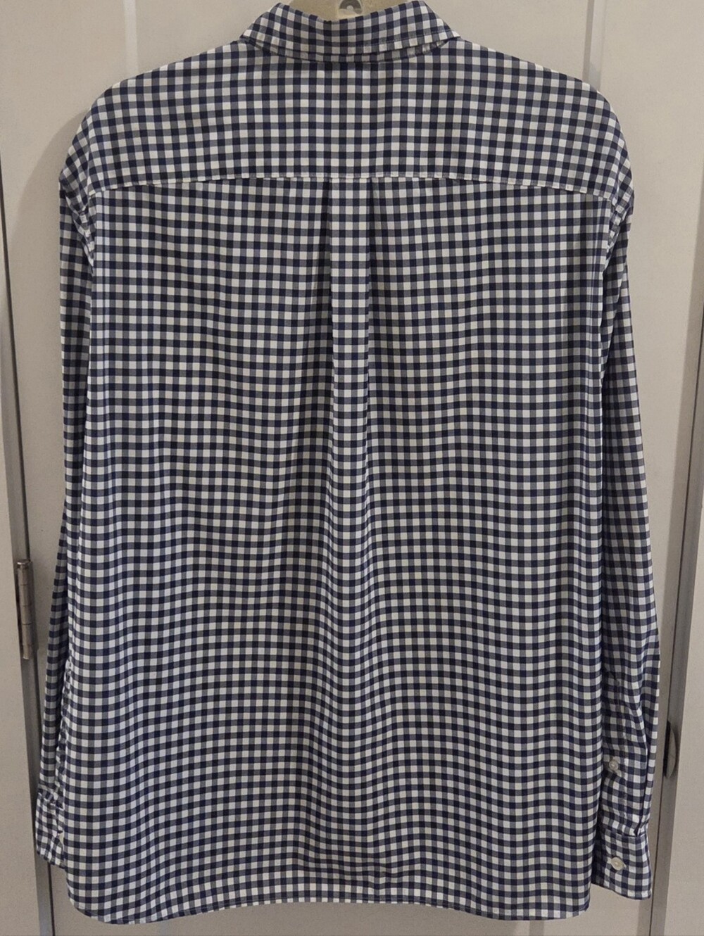 Vineyard Vines Featherweight Performance Button-Down Gingham Shirt - Size XL - Picture 6 of 9